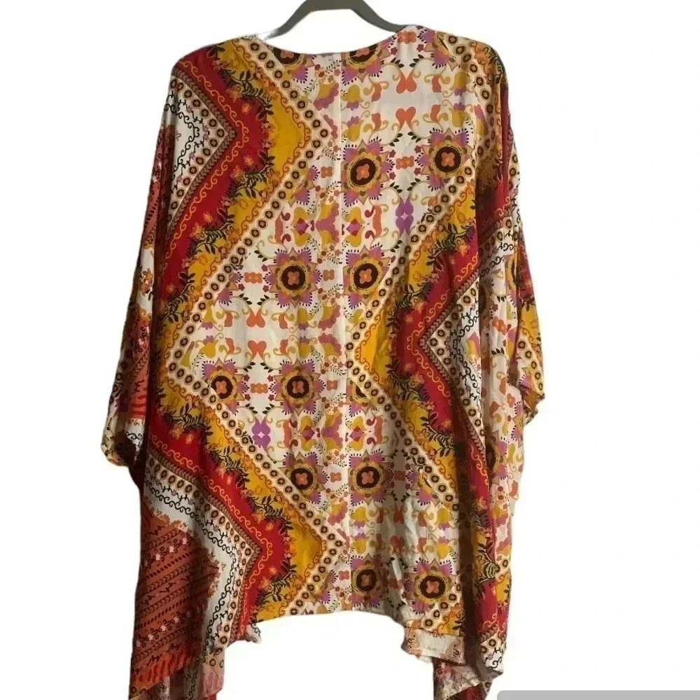 Coco & Carmen colorful Kimono - Picture 3 of 4